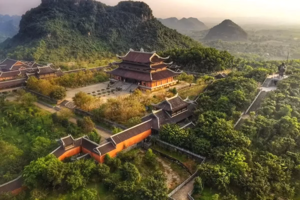 4 Days Hanoi – Ninh Binh – Ha Long Bay
